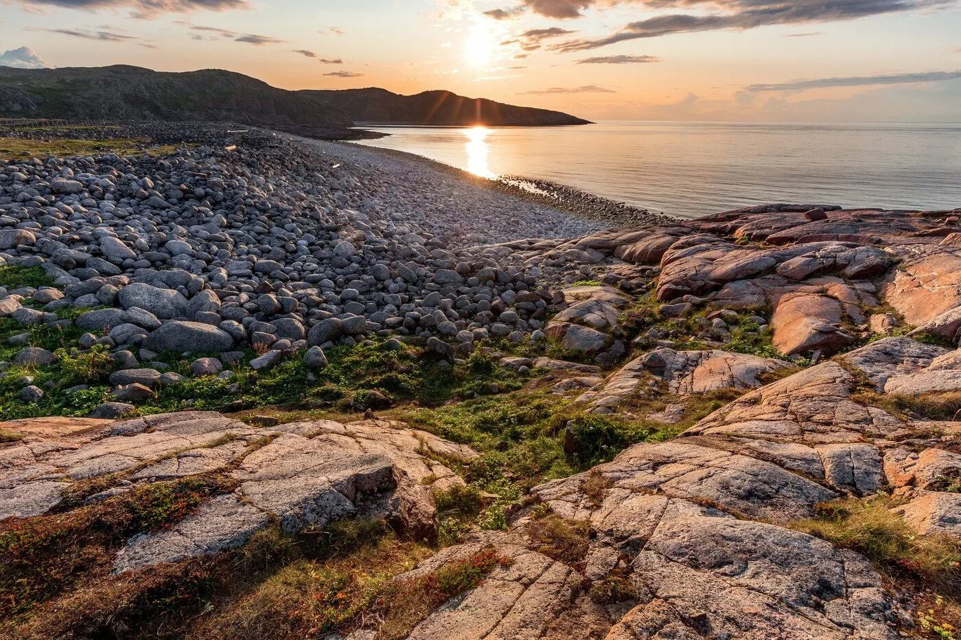 полуостров рыбачий. ковдор мурманск карта. баренцево море поселок териберка. кольский полуостров териберка. расположение кольского полуострова на карте.