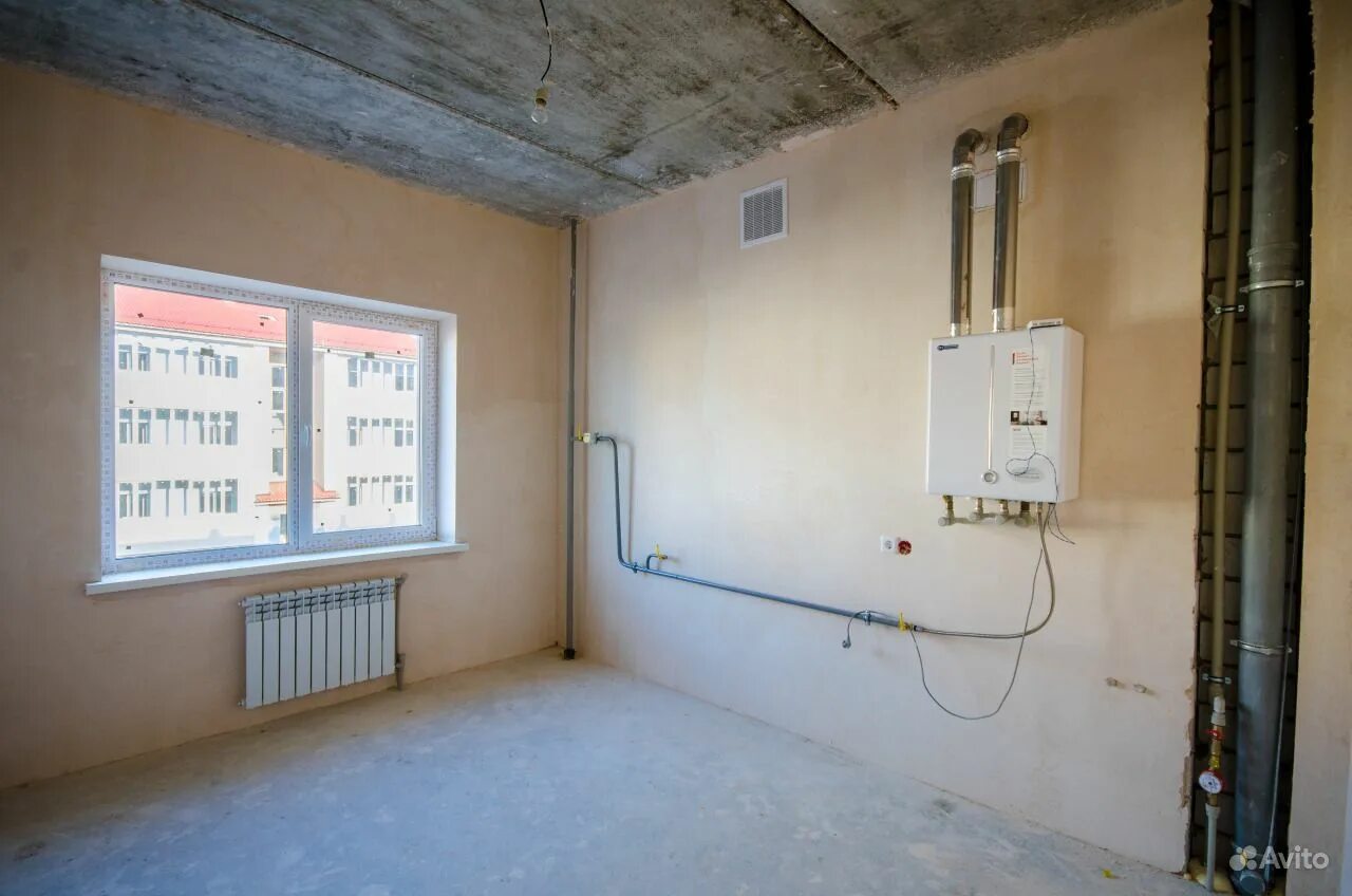 Невинномысск ул апанасенко 9. 1 комнатная квартира с индивидуальным отоплением. Монтаж индивидуального отопления в квартире. Газовый котел в квартире. Предчистовая отделка газовый котел.