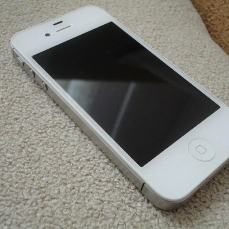 Iphone 4 белый. Айфон 6 серый. Айфоны братск. Iphone 6 gold. Iphone se 2020 white.