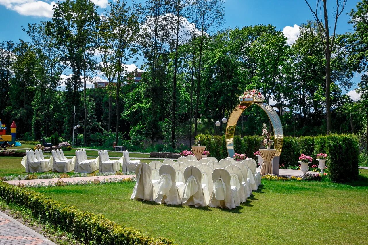 центральный парк калининграда. сцена резиденция королей калининград. центральный парк культуры калининград. калининград карусели парк юность. куда сходить в калининграде развлечения.