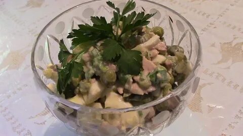 Салат огурцы маринованные треска
