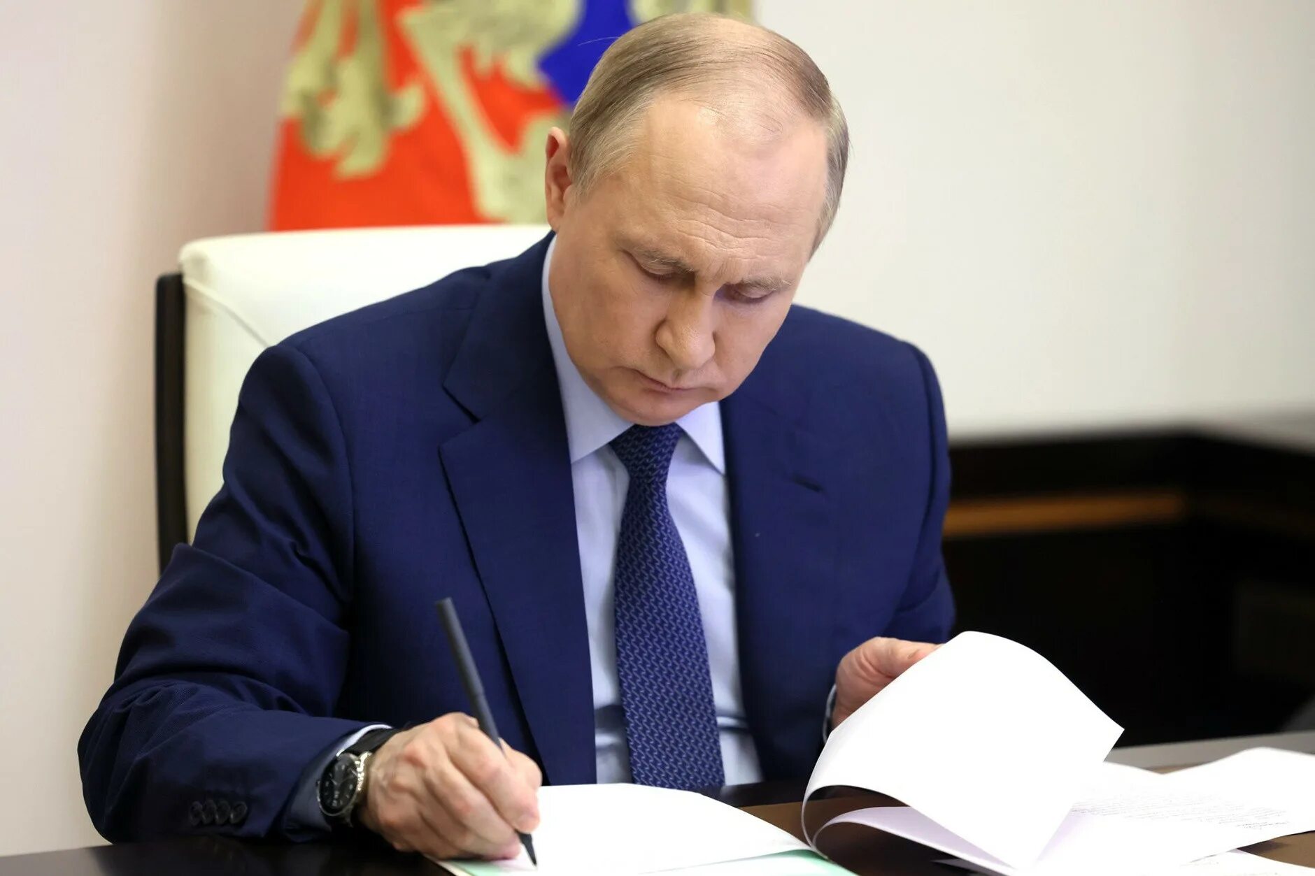 Утвердили нового главу. Утвердили нового главу. Куйвашев 2022. Утвердили нового главу. Утвердили нового главу.