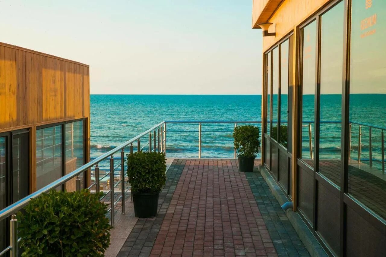 Билгах бич на берегу моря шор хаус. Khazar golden beach мардакян. Бильгя бич отель. Новханы азербайджан. Новханы азербайджан пляж.