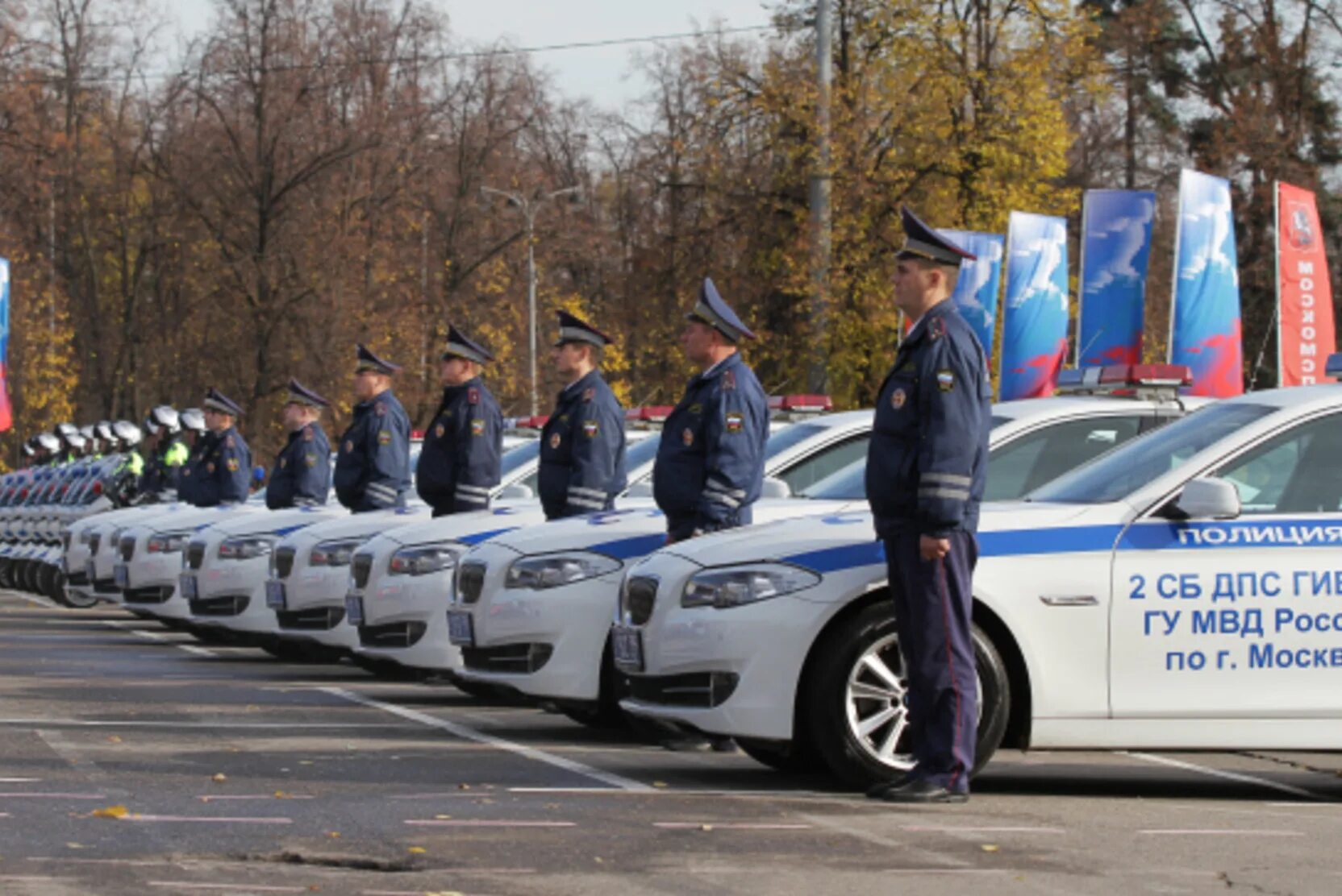 Спец рота ДПС ГИБДД Москва. Машина ГИБДД. Машины сопровождения ДПС. Машины полиции России.