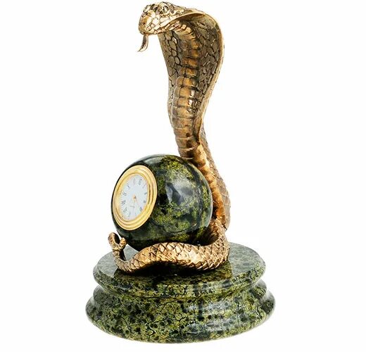 Пирейский лев скульптура. Аметист камень статуэтка. 1995. Камни змея лев. Золотой лев статуя.