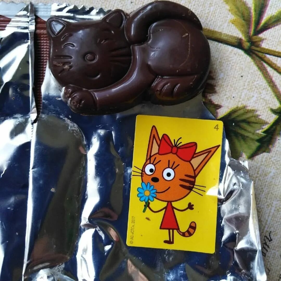 конфета жевательная три кота с омега-3 11г. конфеты три богатыря конти. конфеты богатырь. обёртка конфеты три медведя. конфеты три икс.