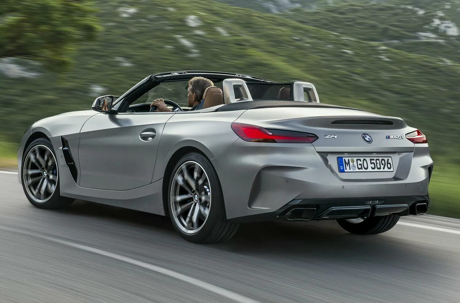 Бмв двухместная. BMW z4 Roadster 2021. BMW z4 Roadster 2019. BMW z4 Roadster 2020. BMW z4 g29 m40i.