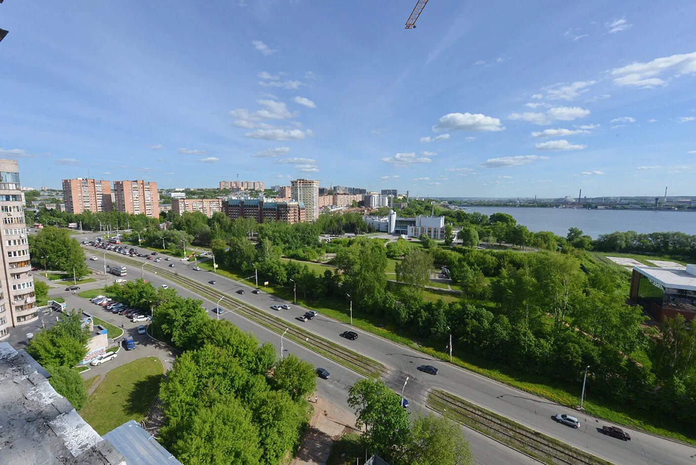 Ленинского района города ижевска. Panorama Ижевск. Ленинский район города Ижевска. Ижевск панорама города. Панорамный дом Ижевск.