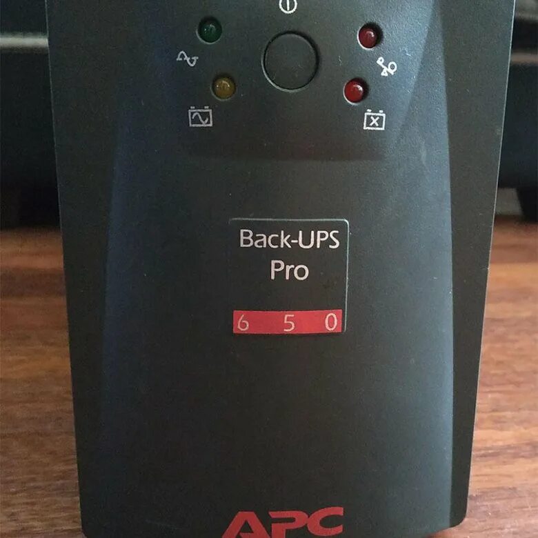 Back pro 650. ИБП APC back-ups Pro bp650si. Back ups Pro 650. APC back ups Pro 650. APC back ups 650.