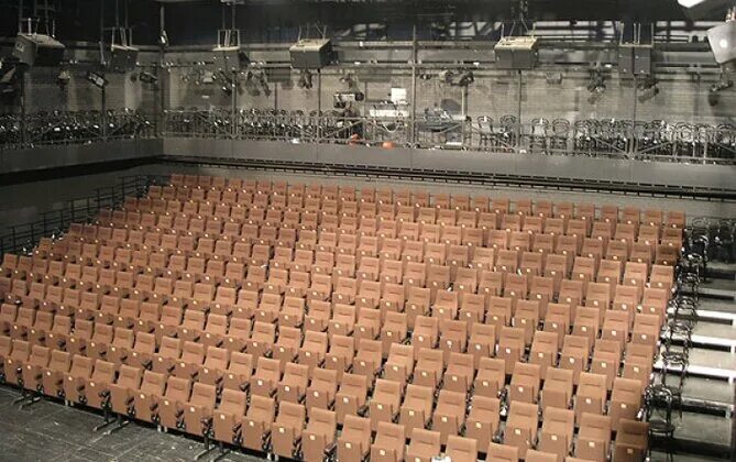 театр имени мейерхольда москва. мейерхольда лого. театр центр имени мейерхольда. центр им. центр имени мейерхольда.