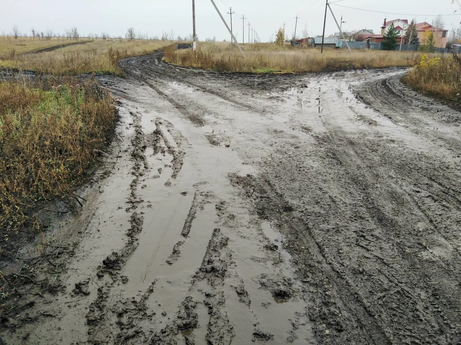 Дорога на поселок том. Поселок Студеный Самарская область Красноярский район. Дорога в поселке. Хорошей дороги. Грунтовая дорога в поселке.