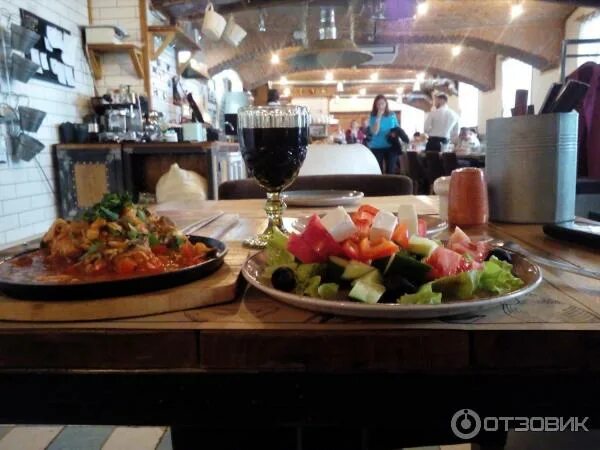 Чито гврито малая балканская. Чито гврито санкт петербург малая балканская. Салат чито гврито. Вино ресторан на варшавке. Малая балканская 26 чито гврито.