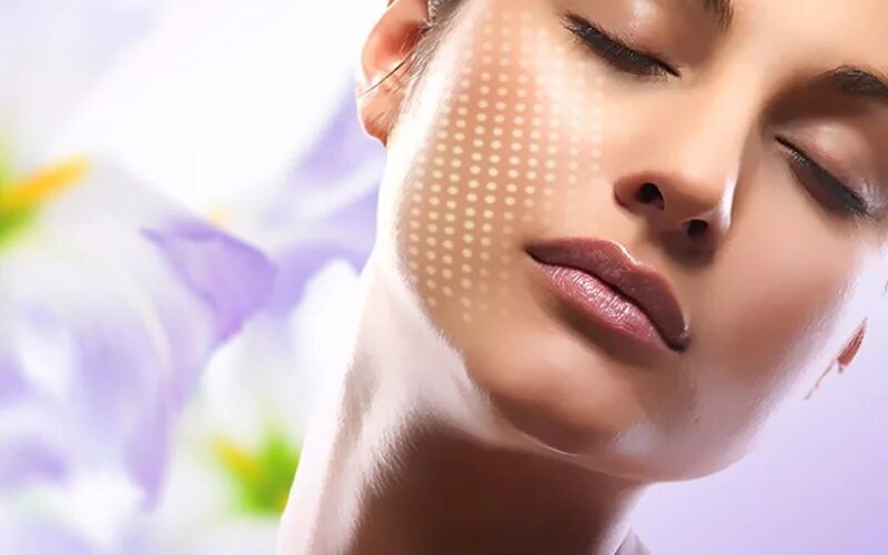 Лицо девушки омоложение. Обновление кожи лица. Омоложение лица пилинг. Всесезонный пилинг для лица. Пилинг лица реклама.