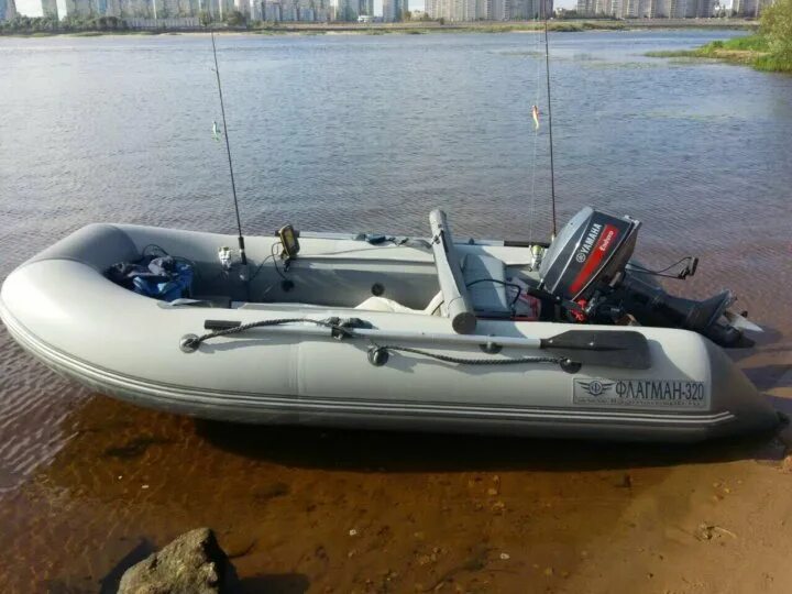 Лодка флагман 320 нднд. Лодки флагман. Лодка флагман 320. Лодки нднд надувные флагман 320. Флагман 320 нднд.