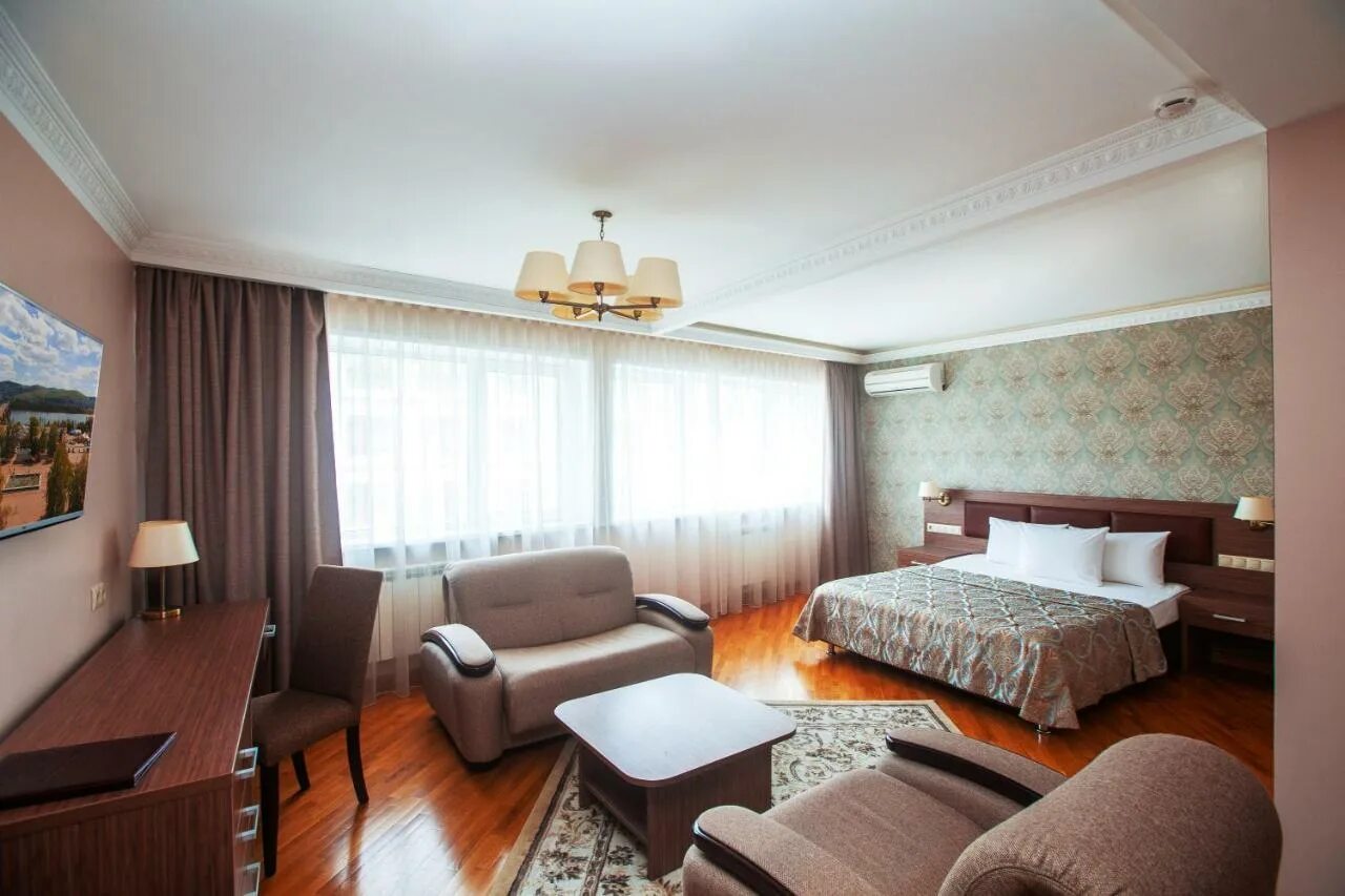 Гостиница Красноярск в Красноярске. Красноярск Hotel Krasnoyarsk. Гостиница Красноярье в Красноярске. Красноярск гостиница гостиница. Гостиницы в городе красноярск