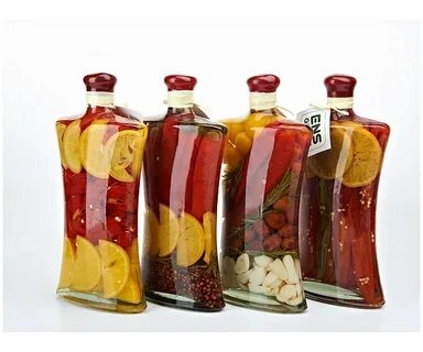 Декоративные бутылки с овощами