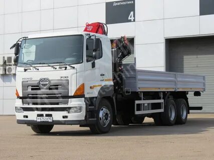 Hino 700
