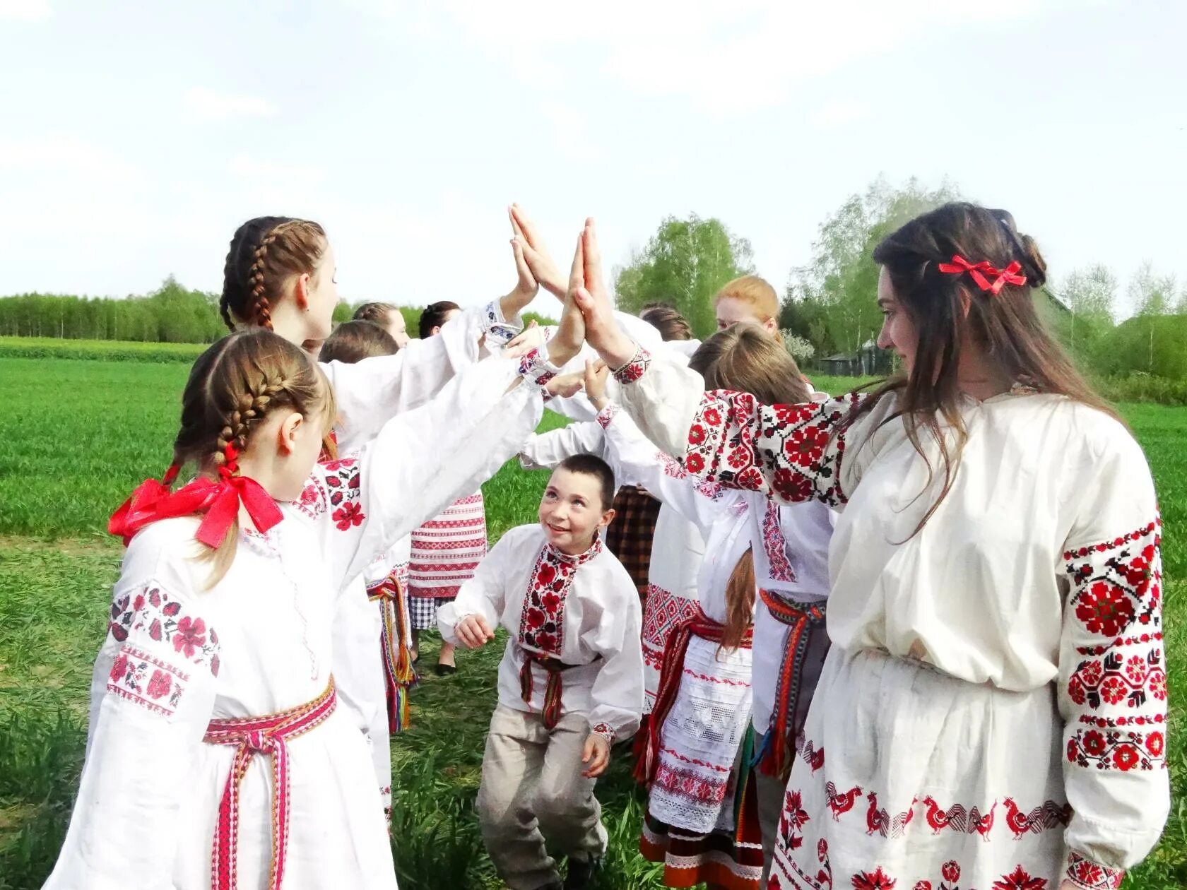 Беларусь народ. Родины в Белоруссии традиции. Народы РБ. Белорусские традиции.