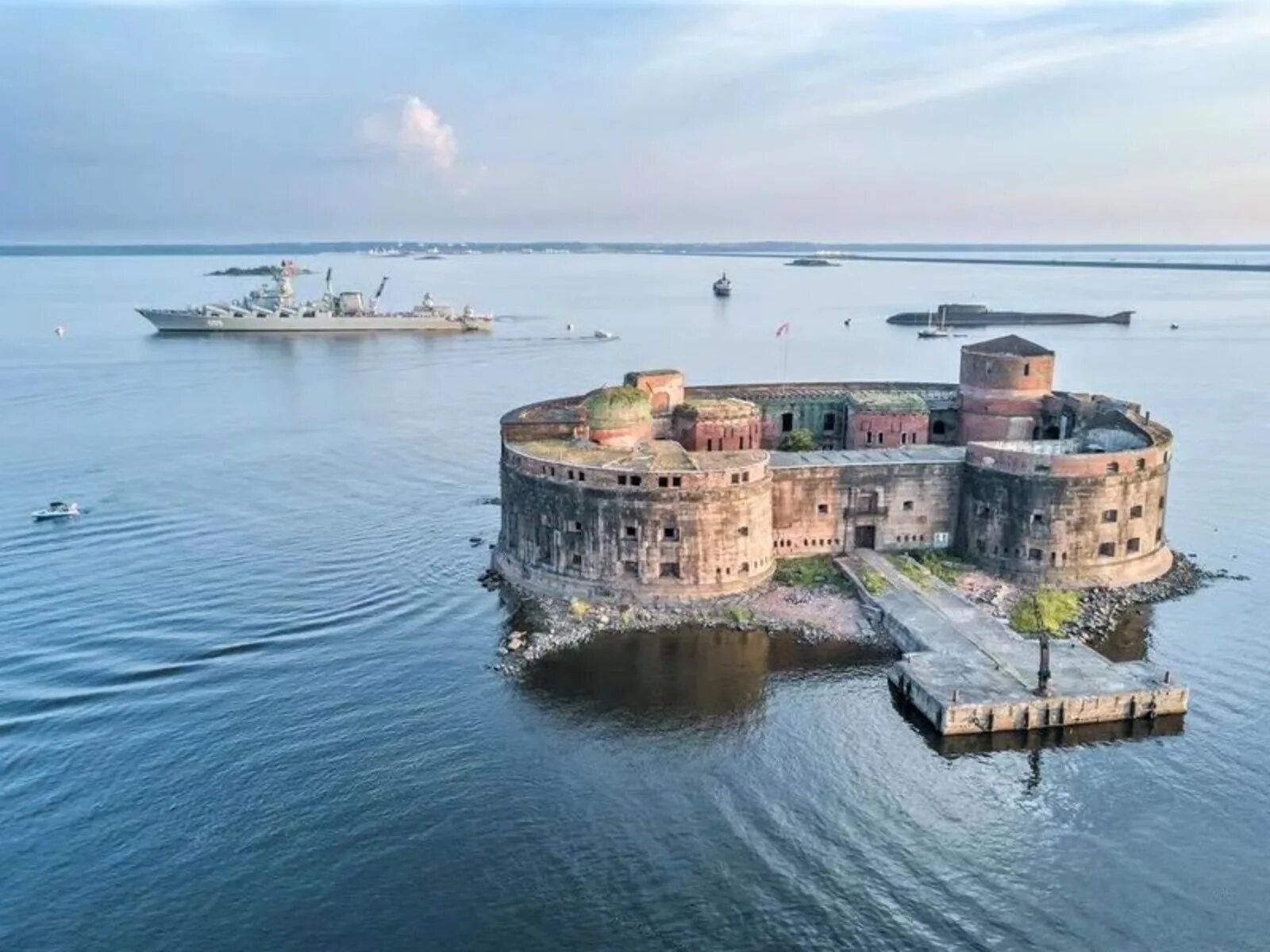 Кронштадт прогулка по фортам. Остров котлин кронштадт, санкт-петербург,. крепость кронштадт форт боярд.