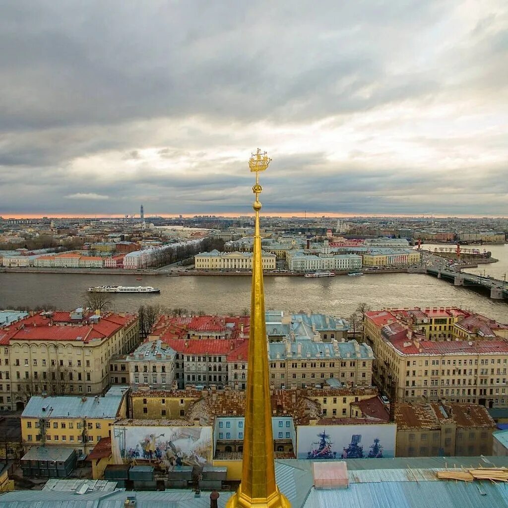 Шпиль в петербурге. Адмиралтейский шпиль Санкт-Петербург. Шпиль Адмиралтейства СПБ. Кораблик на шпиле Адмиралтейства. Шпиль Васильевского острова.