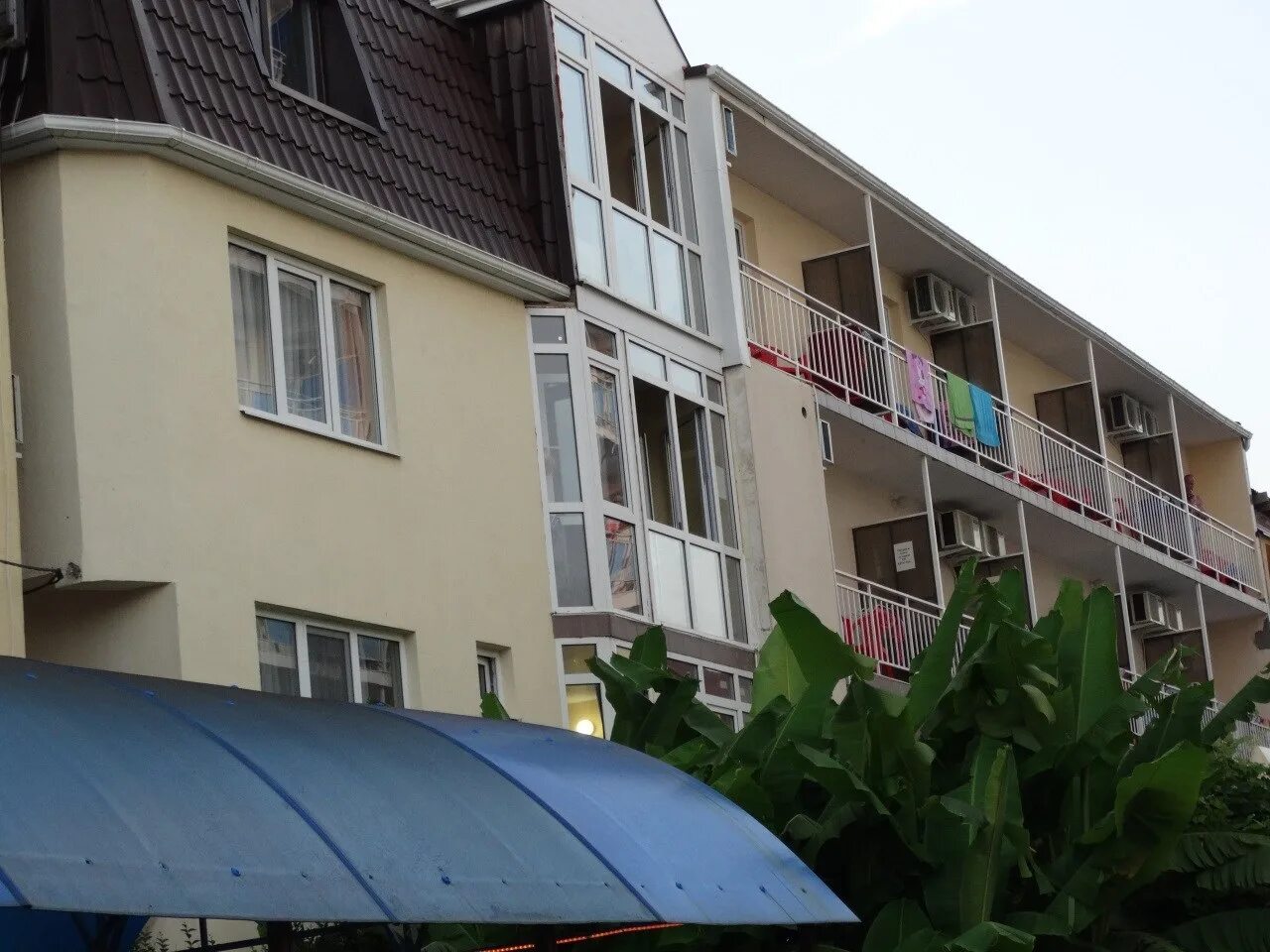 8 марта 23в рита. Адлер ул 8 марта 13. Адлер улица 8. Адлер отели на улице 8 марта. Адлер отели на улице 8 марта.