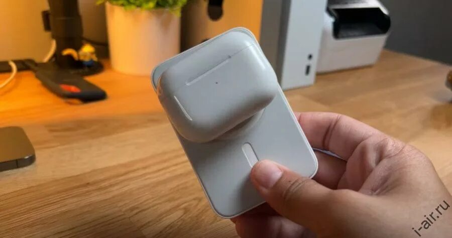 Airpods pro 2 magsafe case usb c. AIRPODS Pro MAGSAFE. AIRPODS 3 Pro MAGSAFE. AIRPODS Pro 2 MAGSAFE. Air pods MAGSAFE Charging Case наушники.