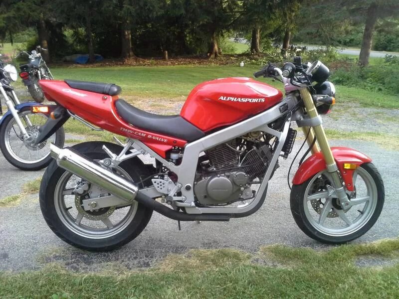 Garlyn gt 250. Hyosung comet 250. hyosung gt 250 comet. хьюсонг 250 gt. хьюсонг 250 gt комет.