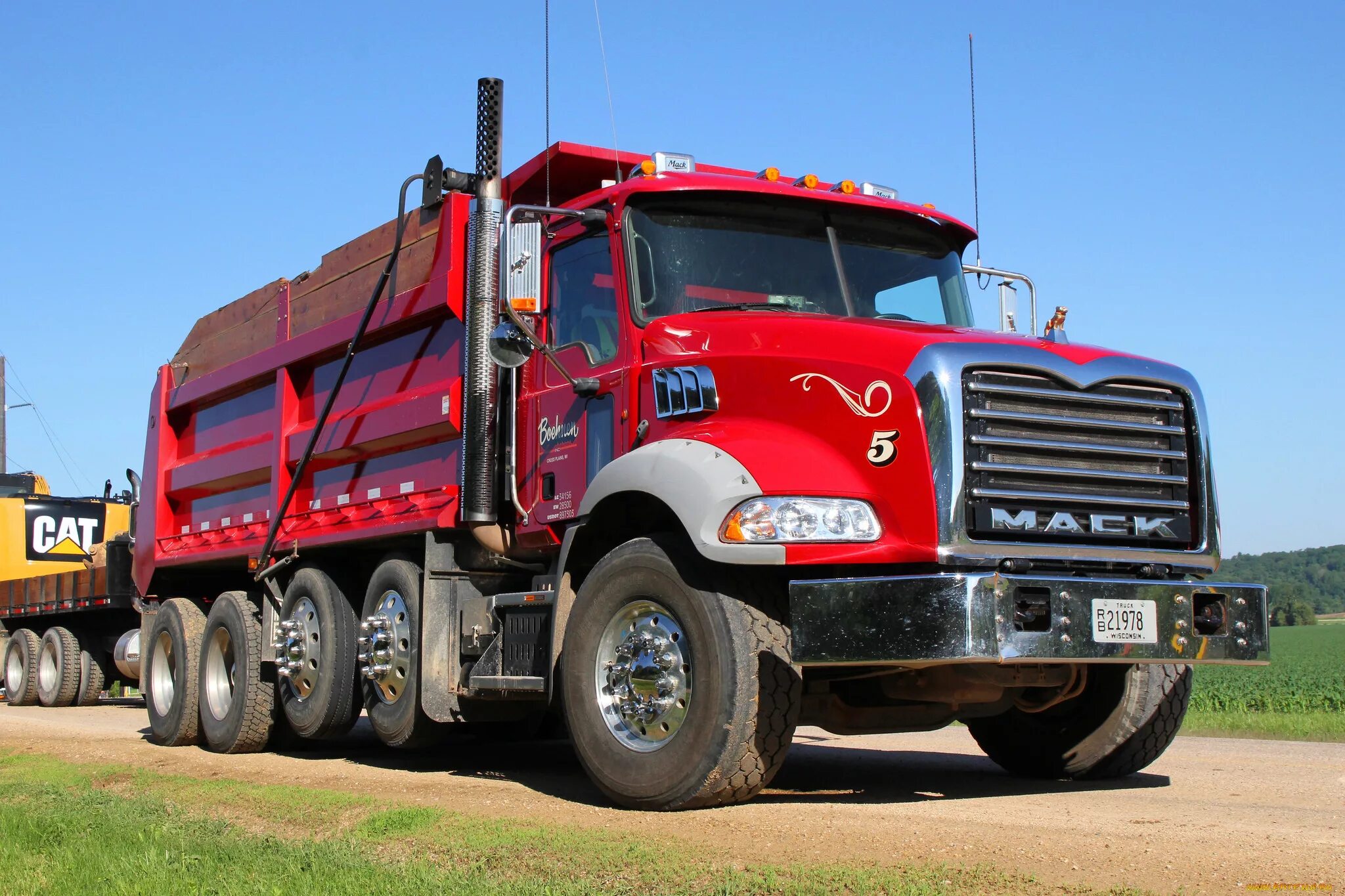 Vehicle make. Грузовик Mack Granite. Самосвал Мак/Mack. Американский грузовик Mack. Американские тягачи Mack.