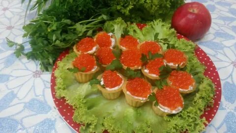 Бутерброды на новый год с икрой красной