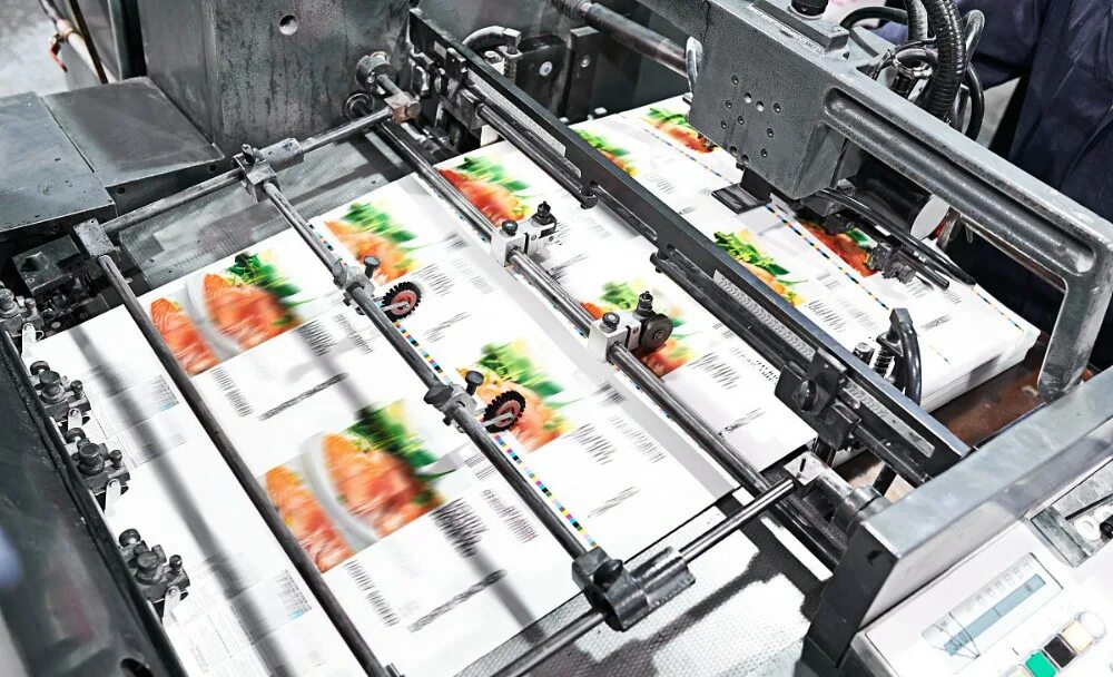 Флексопечать этикеток. Флексографическая печать. Сухой офсет. Упаковка офсетная. Флексографическая флексографическая печать.