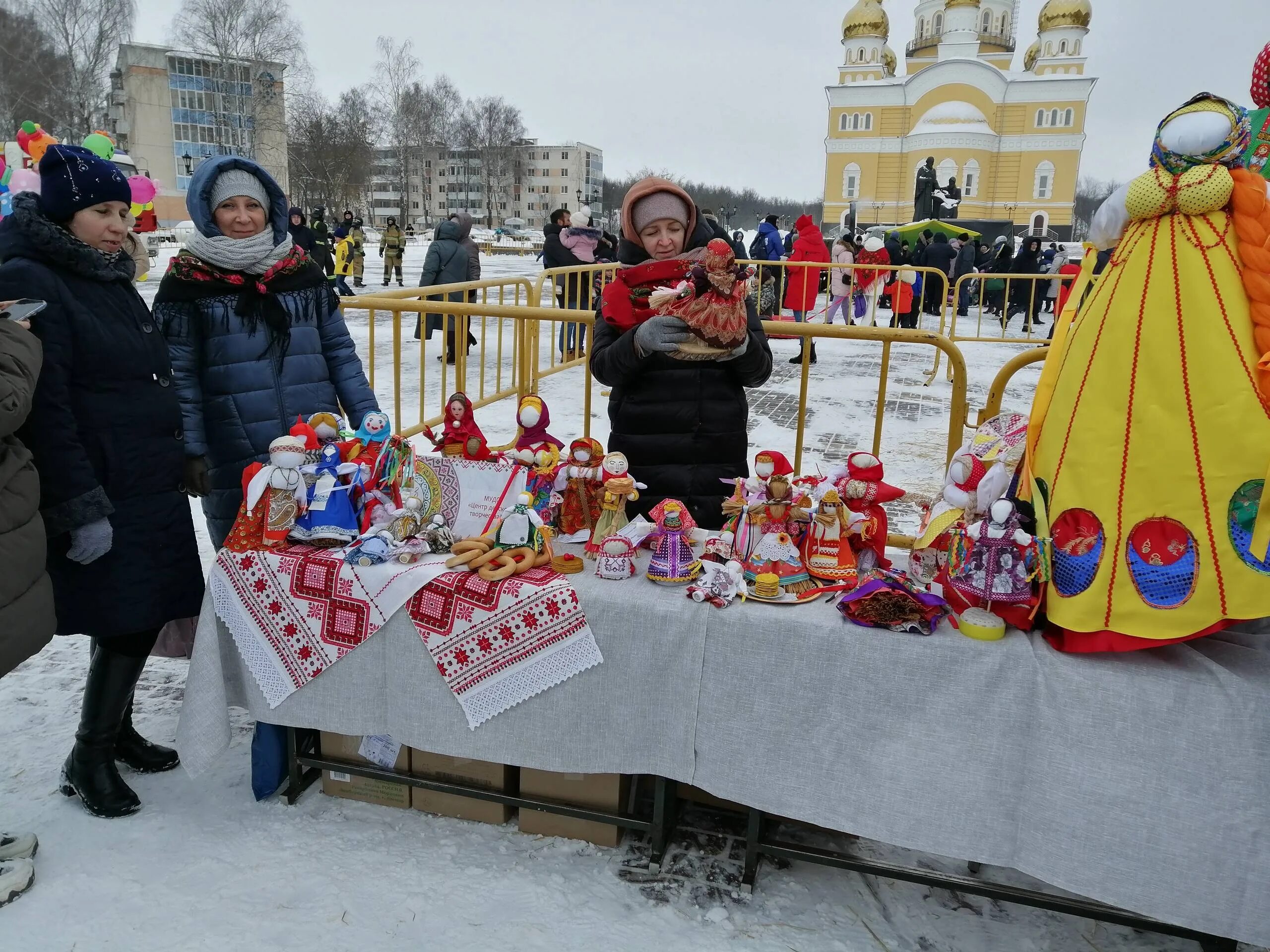 Масленица зиму провожай. Мордовская Масленица. Масленица в Саранске. Масленицу гуляли зиму проводали. Масленица во фрязино