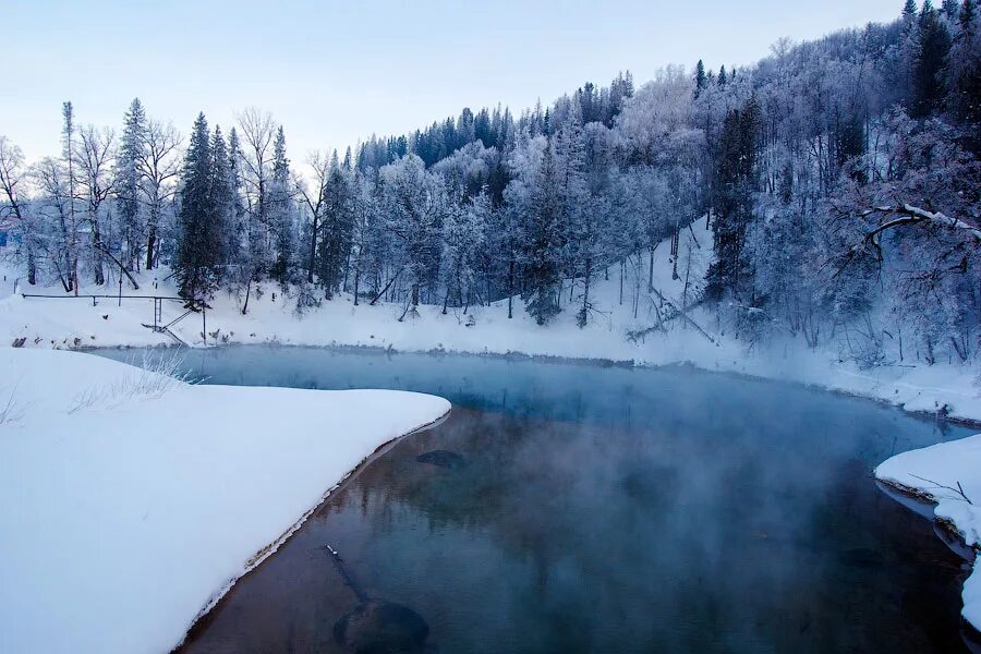 Красный ключ родник башкирия зимой. Красный ключ башкортостан источник. Красный ключ башкортостан источник. Парк красный ключ башкирия. Красный ключ зимой.