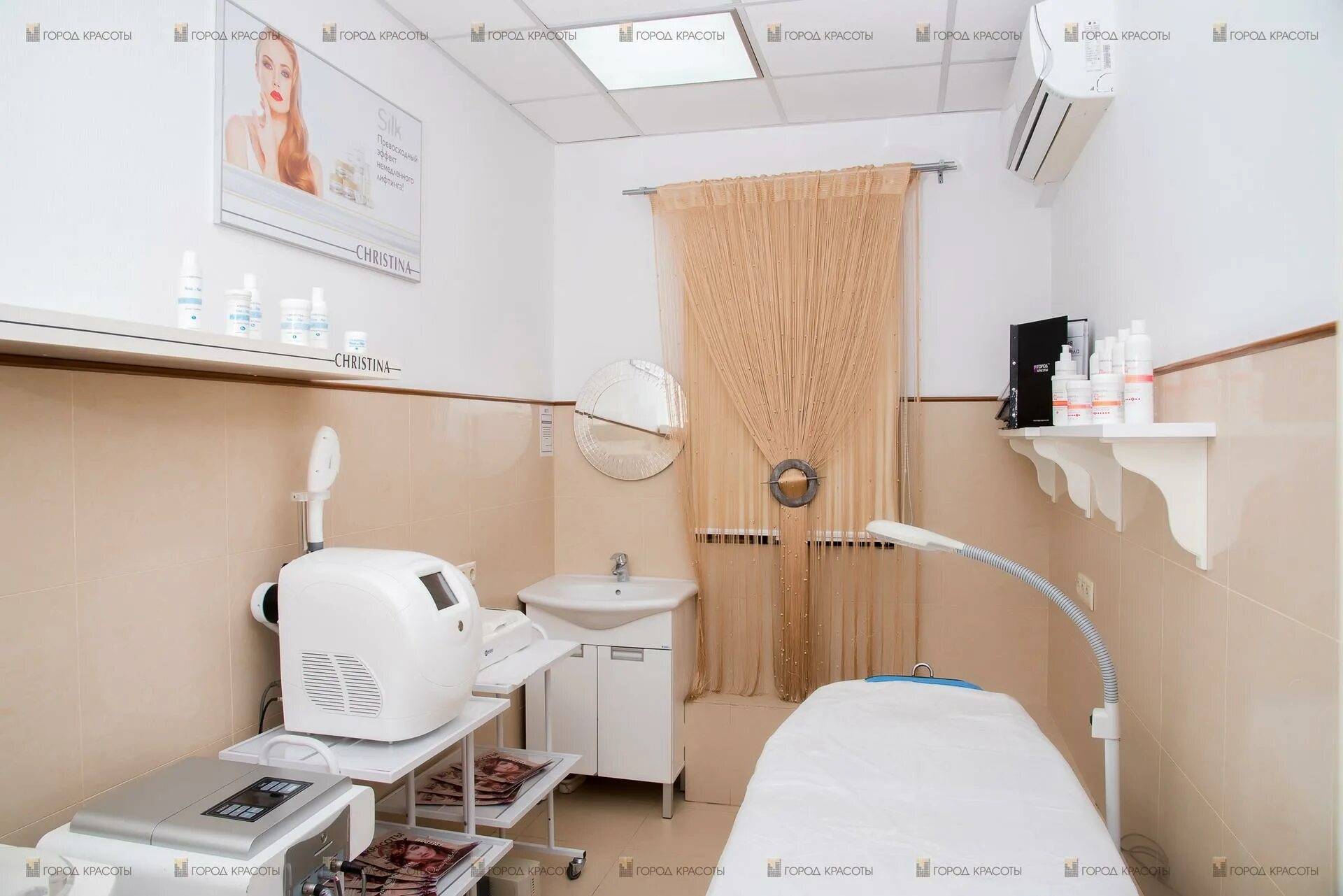 Фэмили арт салон красоты. Парикмахерская серпухов ворошилова. Салон красоты серпуховской вал. Большая серпуховская 31 корп 9. Салон красоты аллюр таруса.