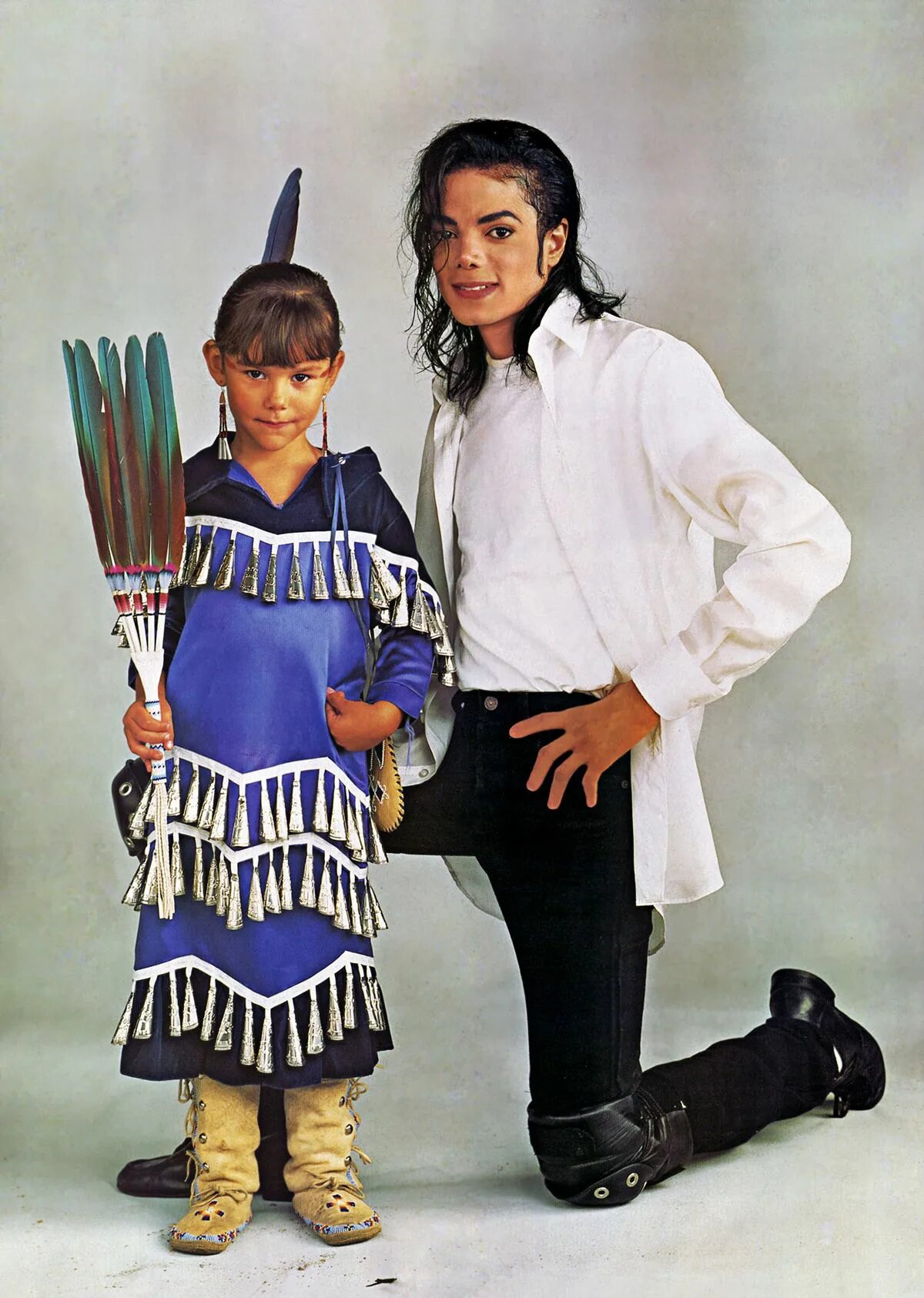 Black or white. Michael Jackson 1991 Black or White. Майкл Джексон Блэк энд Вайт. Michael Jackson Black or White. Майкл Джексон Black or White.