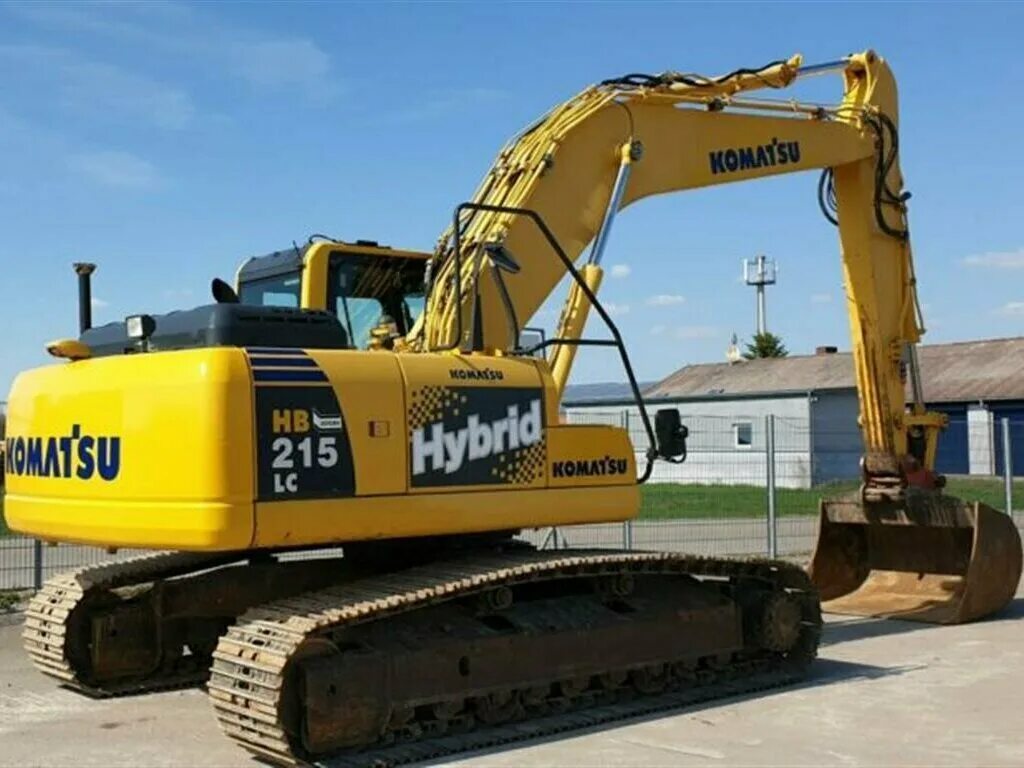 Komatsu pc220. Komatsu pc220-7. Экскаватор Komatsu pc220. Komatsu 220.