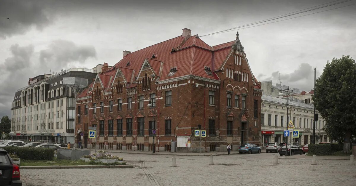 Сайты выборга работа. Выборг город. Выборг красное здание. Площадь города Выборг Ленинградской области. Выборг 1953.