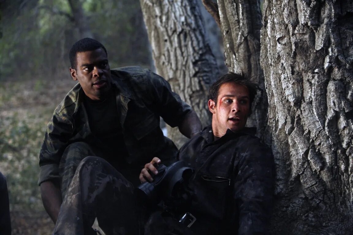 Жанр боевик триллер драма. Глушь(ужасы, триллер, драма)2014.