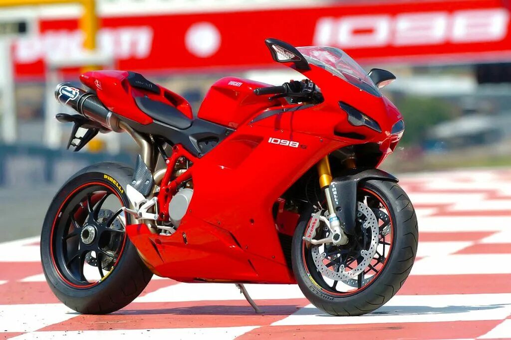 Ducati Superbike 1098. Ducati 1098r 2008. Ducati 1098 tim. Ducati 1098 Max RPM. Какой мотоцикл купить новичку