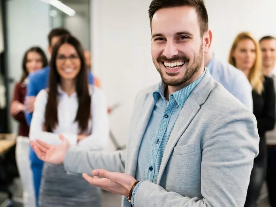 Тренинг карьера. Портрет успешной команды. Портрет успешной команды предпринимателя. Штаб сотрудников стоковы фото. Портрет успешного МФЦШНИКА.