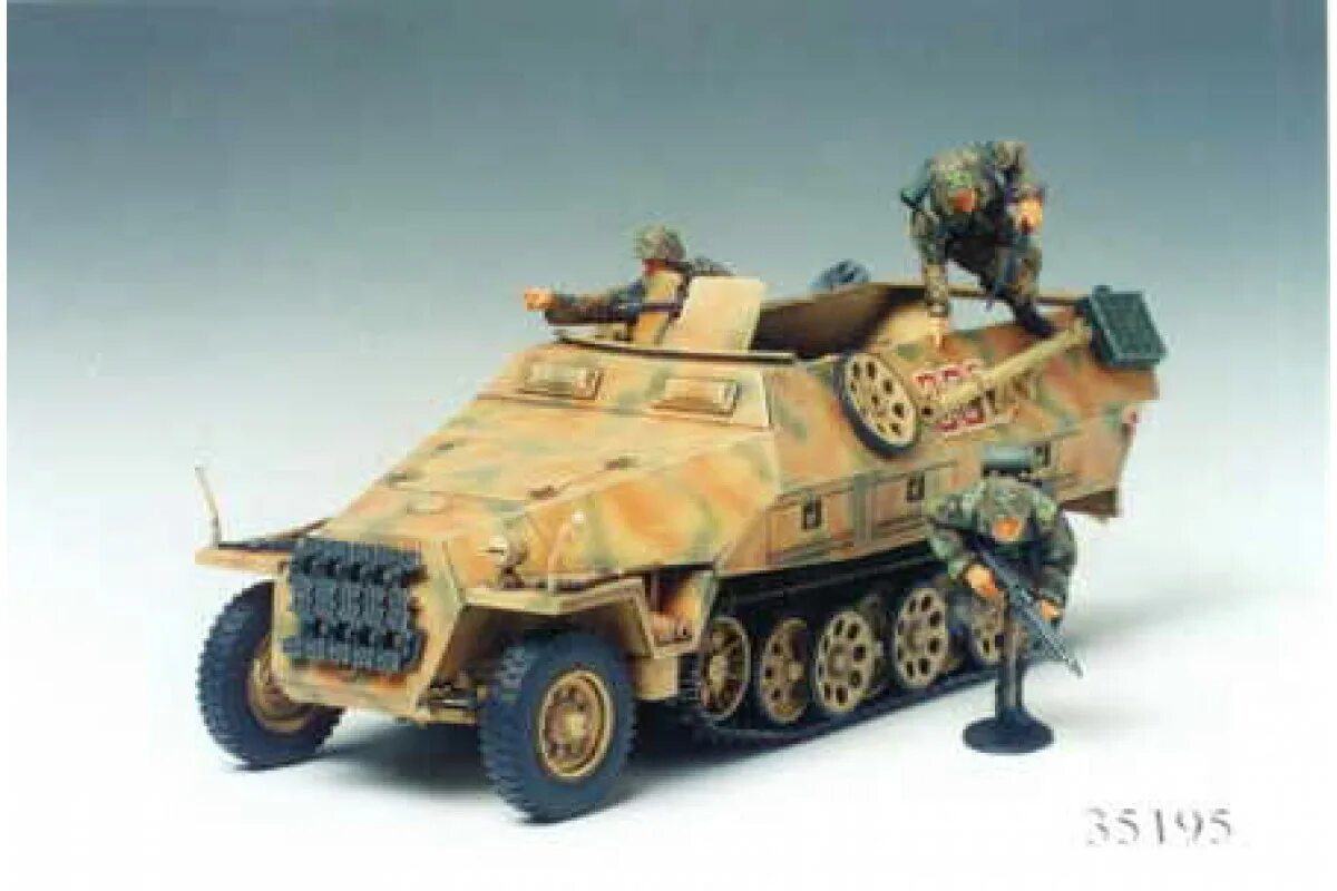 0 1 251. Sdkfz 2511 d tamiya. sd kfz 2511 ausf d тамия. sd kfz 251 tamiya. sd. kfz 2511 d 135 tamiya.