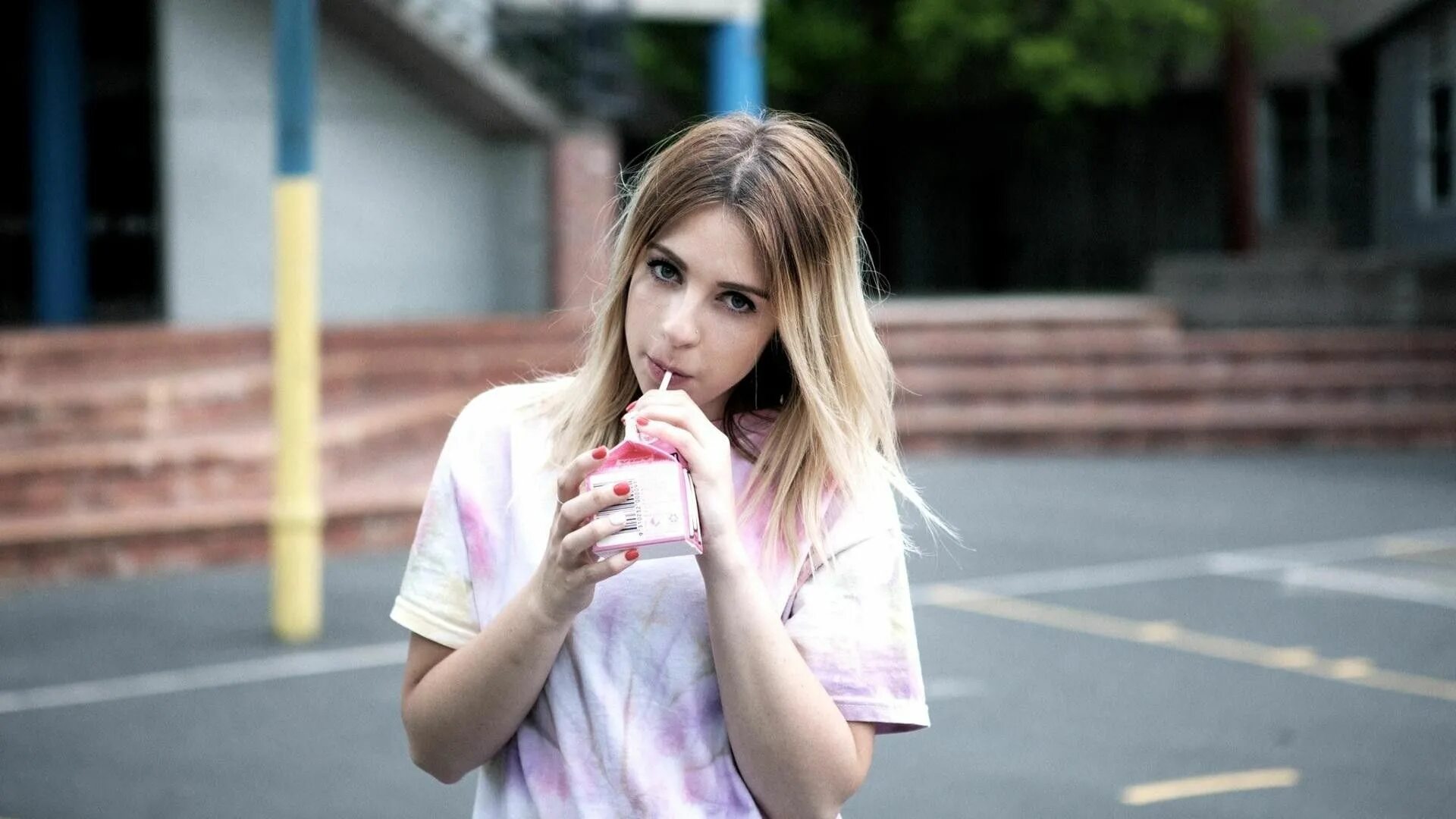How long have you know alison. Элисон вондерленд. alison wonderland hot. алисон вондерланд фото. alison wonderland church.