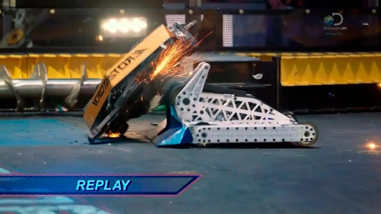 Битва роботов передача. Битва роботов 1 4. Битва роботов шоу дискавери. Бронебот бои роботов. Битва роботов дрималовский робот 2019 solarbot.