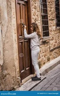 Helen doors
