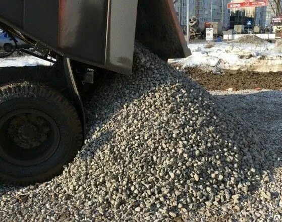 Щебень с доставкой омск