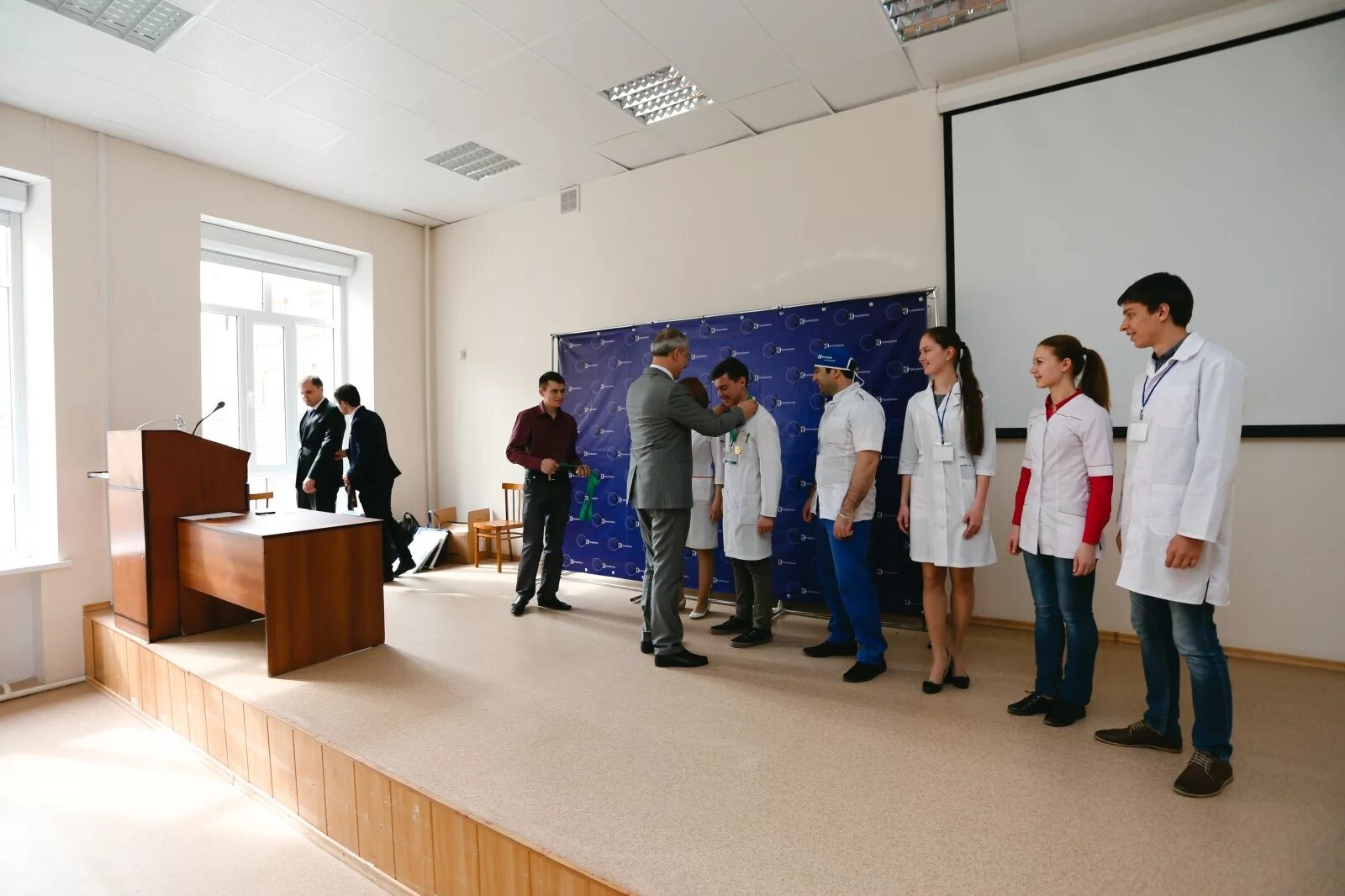 Новгодент ставрополь. Лорик степанян новгодент скончался. novgodent. новости новгодента.
