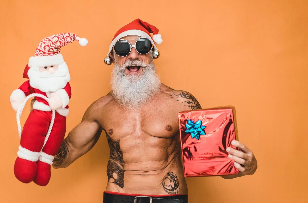 Горячий дед мороз. Новогодние дед мороз и снегурочка. Брутальный дед мороз. Горячий дед мороз. Горячий дед мороз.