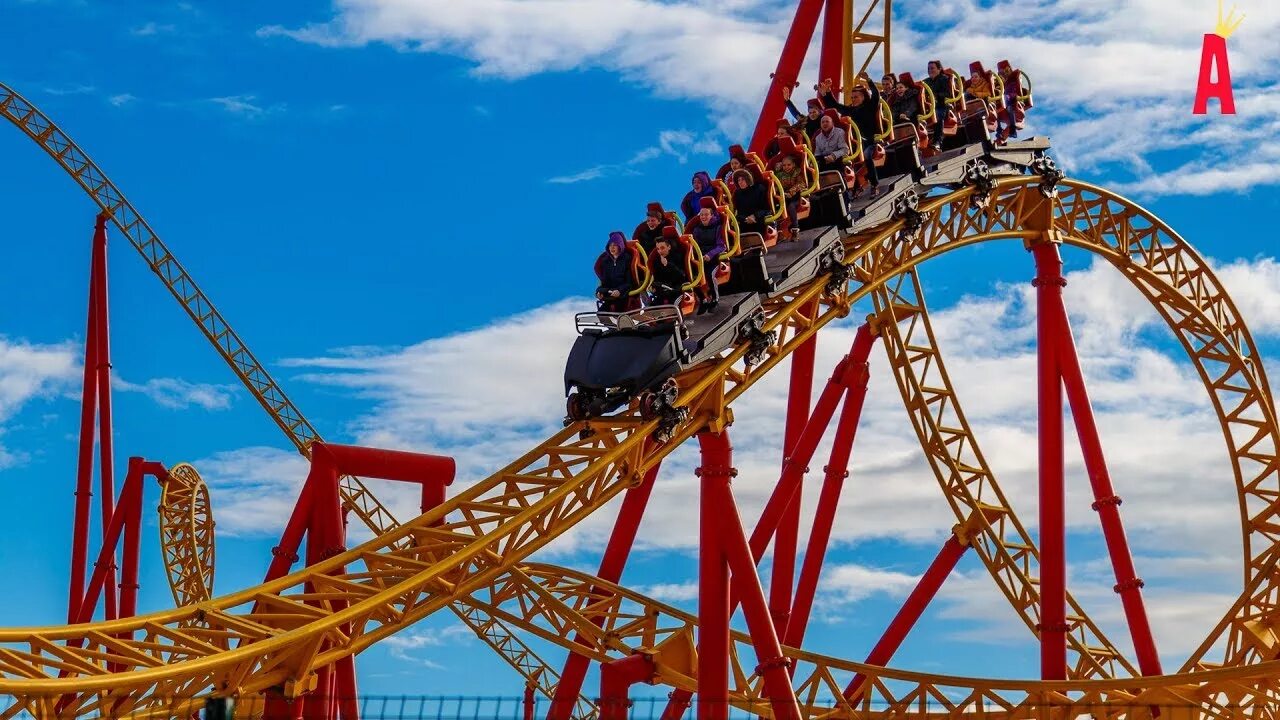 Канадас уандерленд. Детские американские горки. Американский горки 4. Rollercoaster тольятти. Аттракцион американские горки.