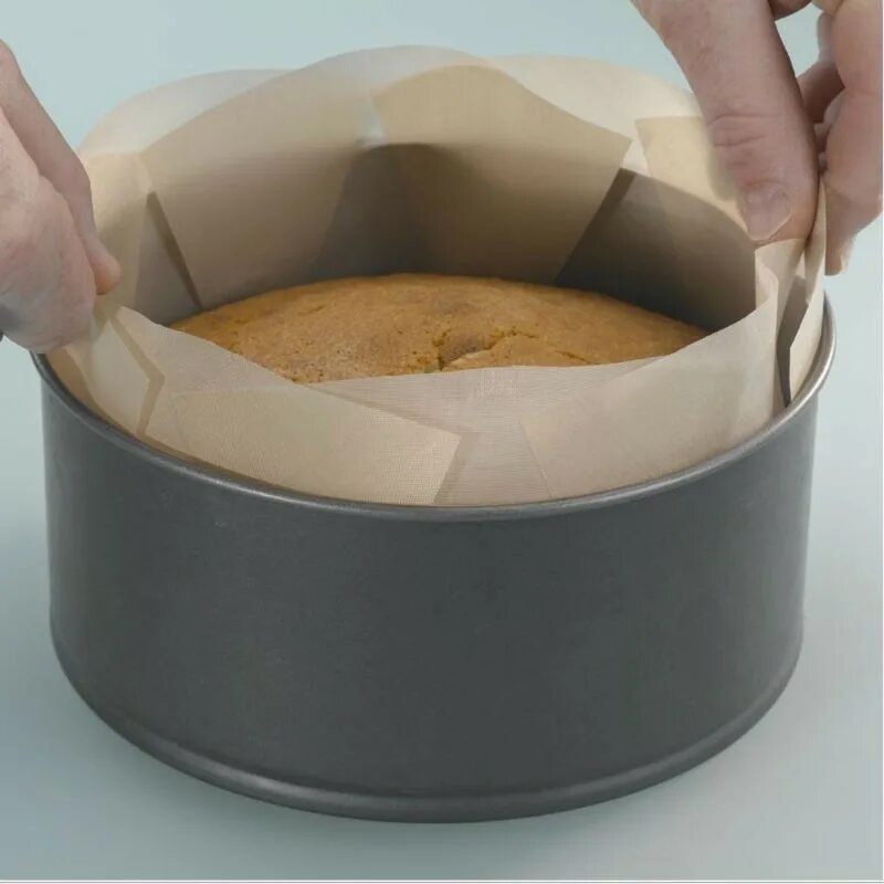 Кексы с шоколадом в мультиварке. Капкейки в мультиварке в силиконовых формах. Форма для выпечки в мультиварке. Формочки в мультиварке. Форма для кексов в мультиварке.