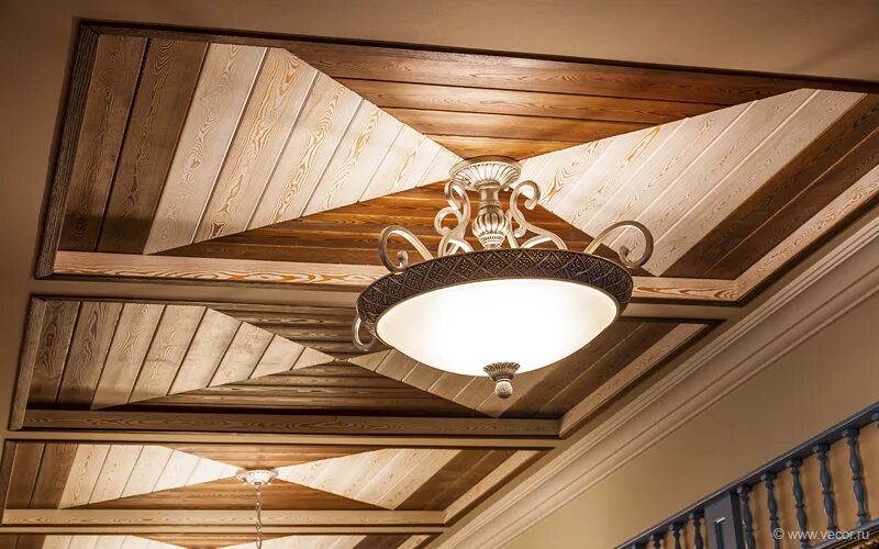 как сделать потолок из вагонки. гусварблок деревянные обои. как сделать потолок из вагонки. вагонка на потолок. отделка потолка вагонкой.