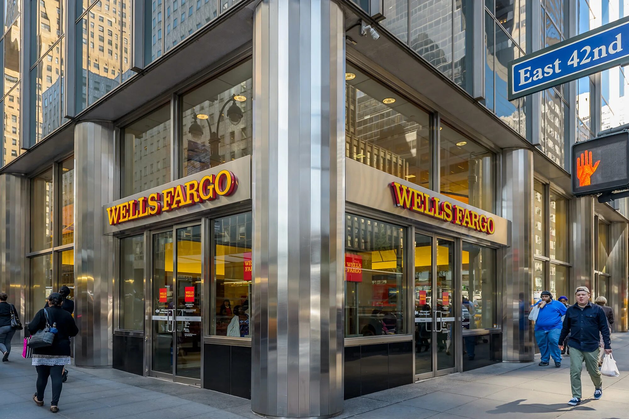 Well fargo. Банк wells fargo. сан франциско wells fargo. уэллс фарго. сан франциско веллс фарго банк.